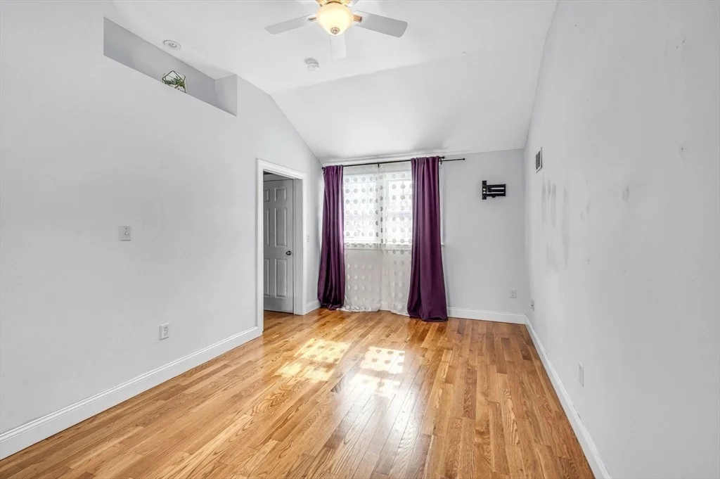 Photo of 92 Ludlow Rd