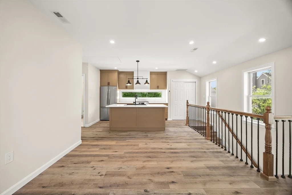 Photo of 7 Somerville Ave