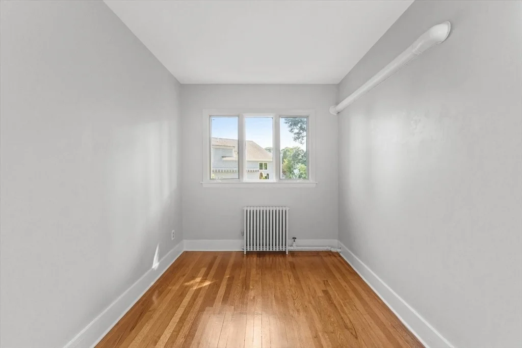 Photo of 17 Preston Beach Rd