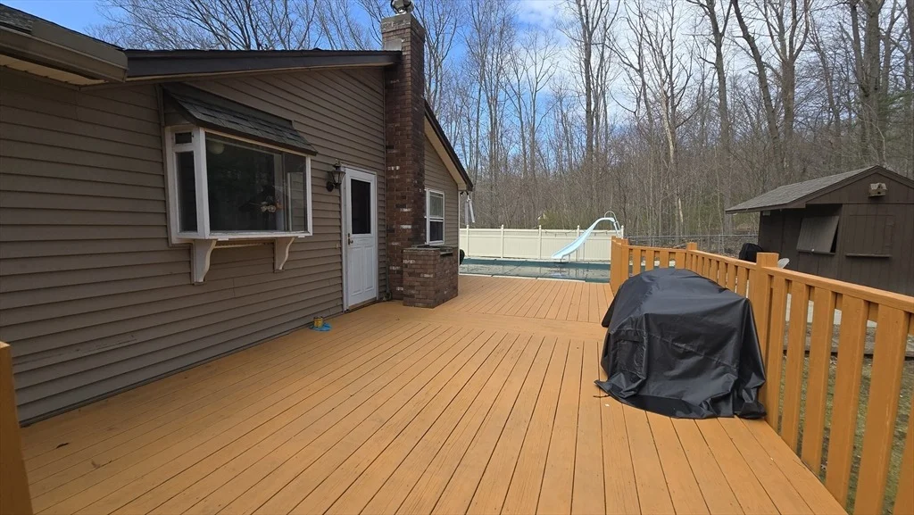 Photo of 142 Marion Cir