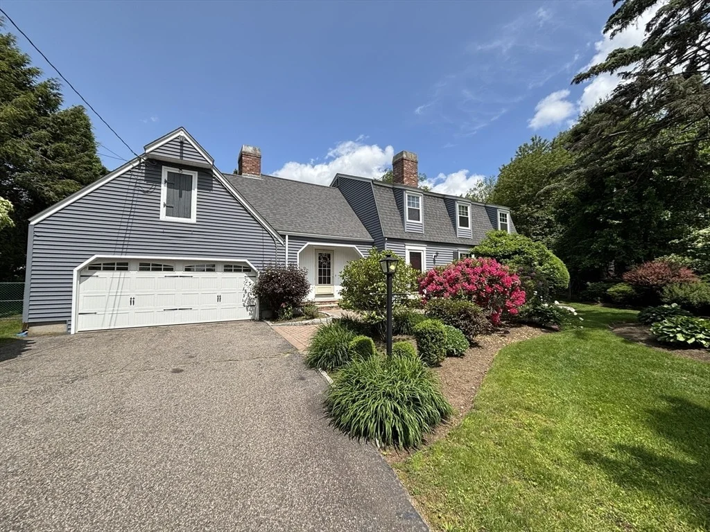Photo of 85 Rosewood Dr