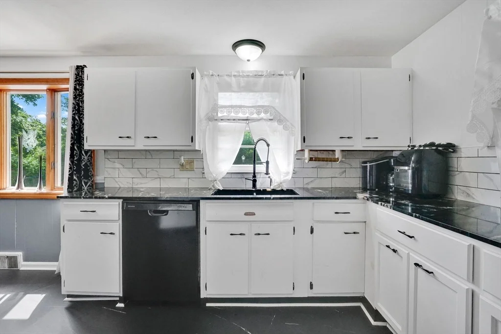 Photo of 135 Bulat Dr