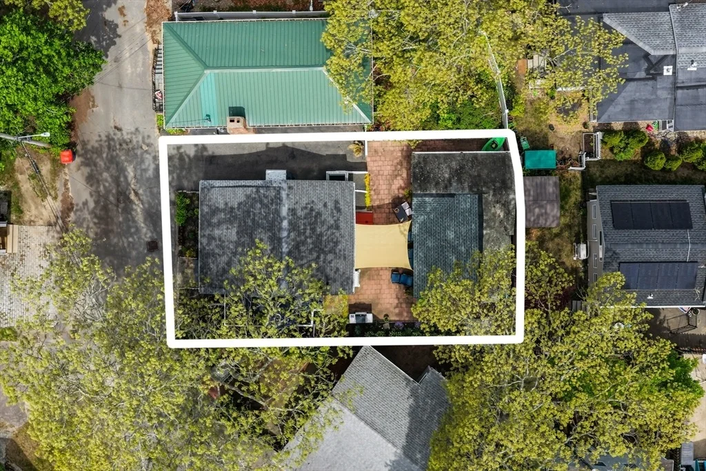 Photo of 13 Woodland Cir