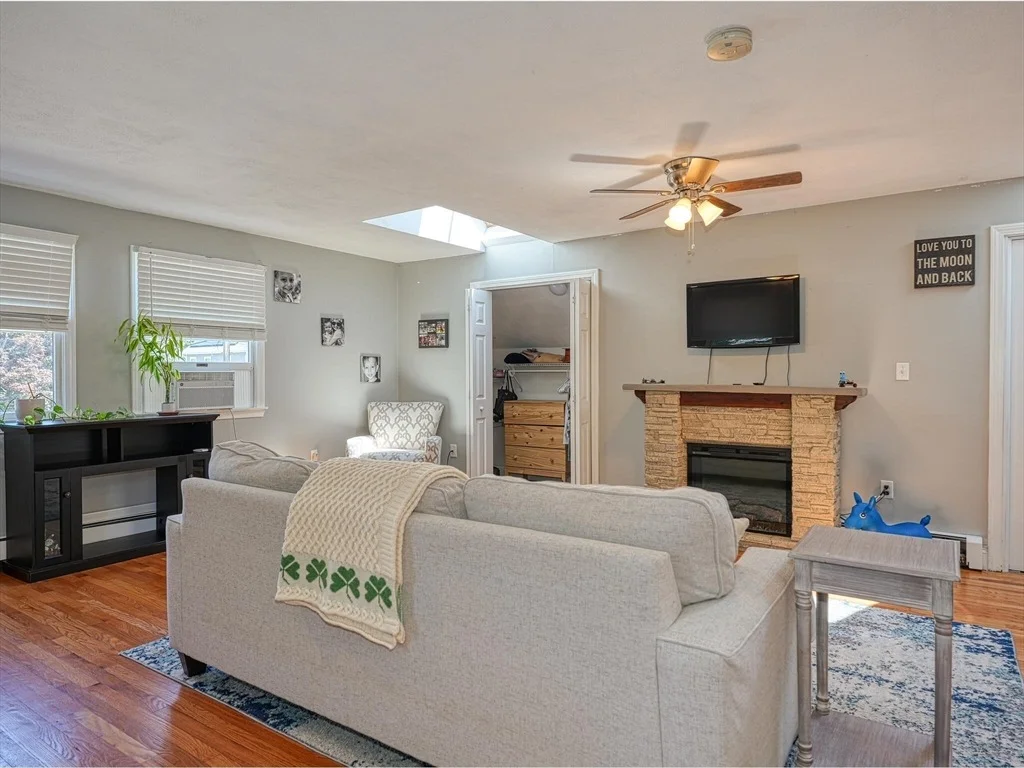 Photo of 19 Mohawk Rd