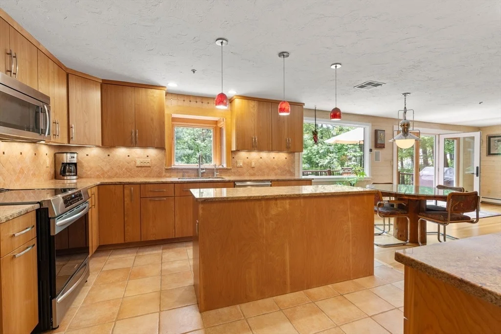 Photo of 56 Carter Dr