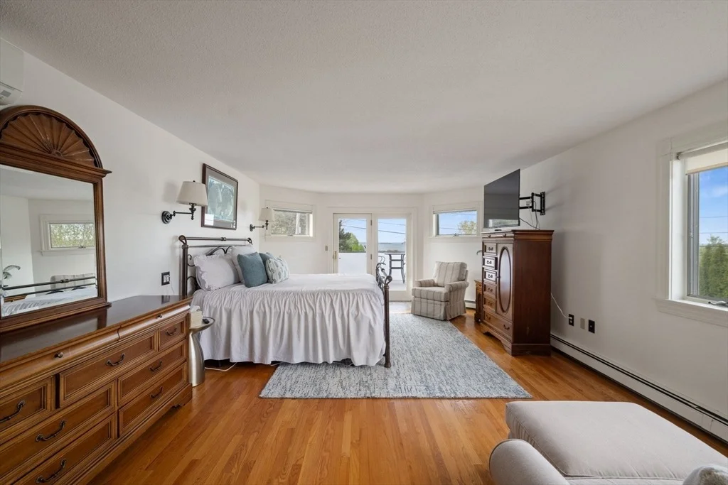 Photo of 4 Harborview Road