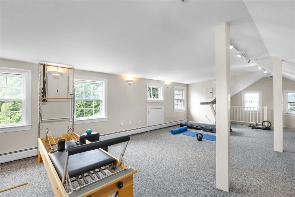 Photo of 38 Whiton Ave