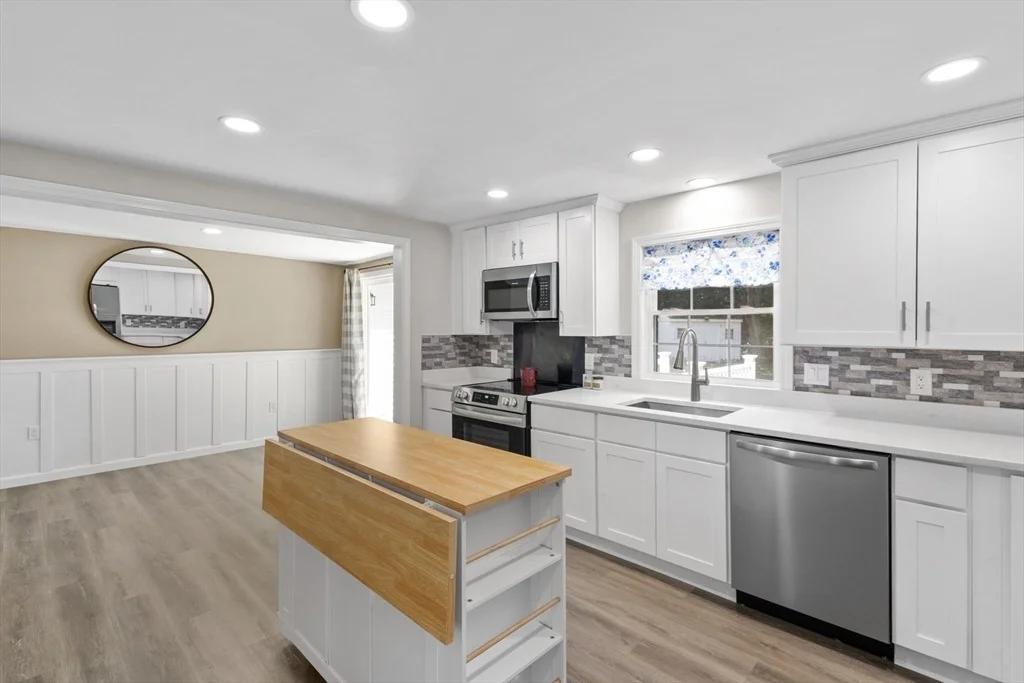 Photo of 5 Squire Ln