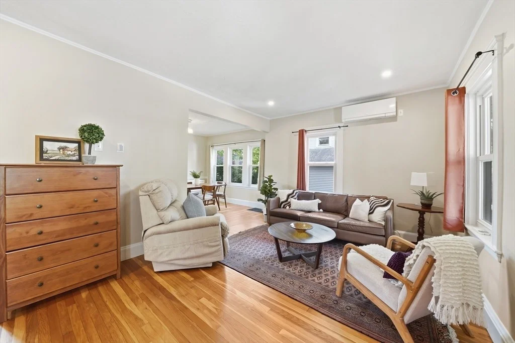 Photo of 45 Sunset Rd