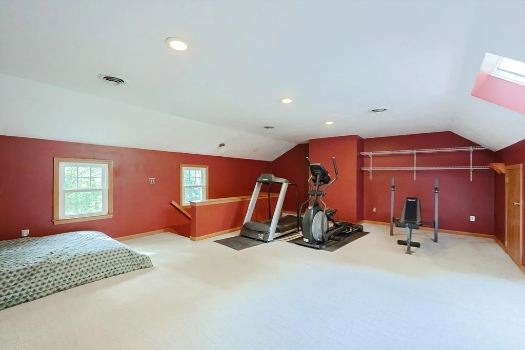 Photo of 233 Willowgate Rise
