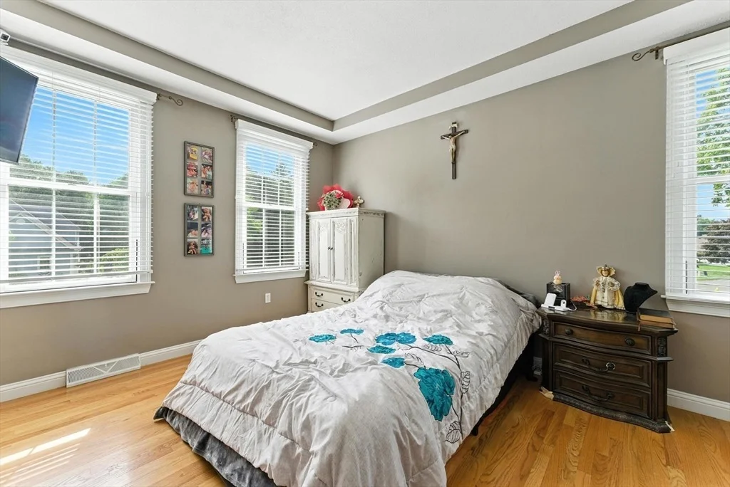 Photo of 30 Radisson Ln