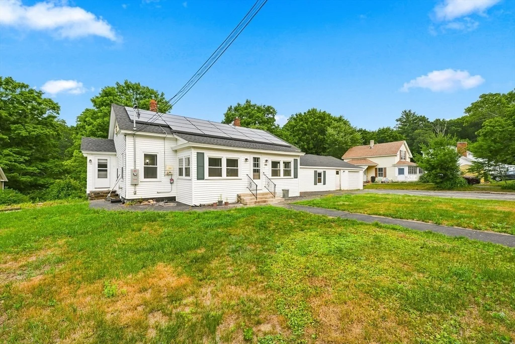 Photo of 270 N Brookfield Road