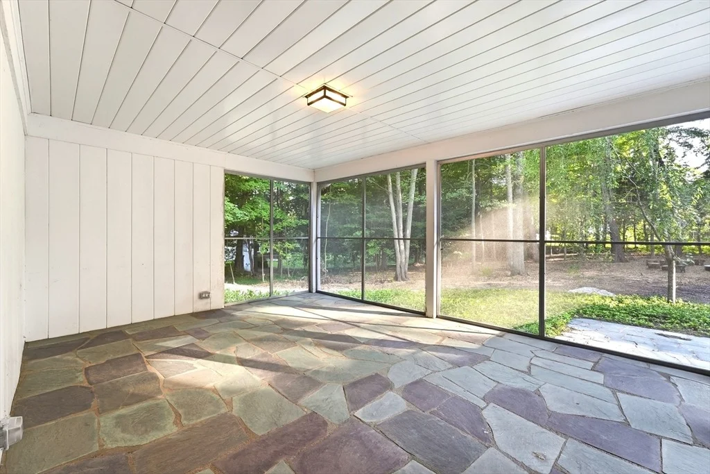 Photo of 20 Longfellow Rd