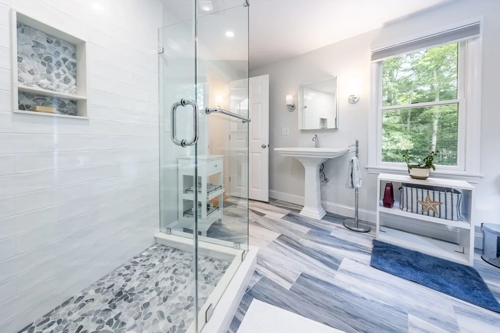Photo of 239 Whistleberry Dr