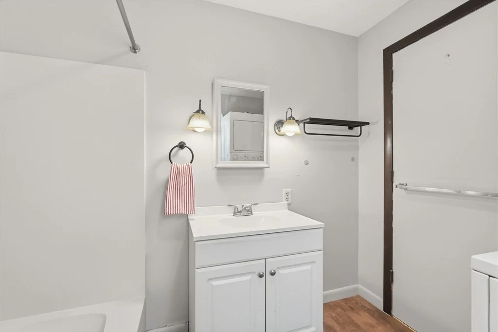 Photo of 71 Chestnut St