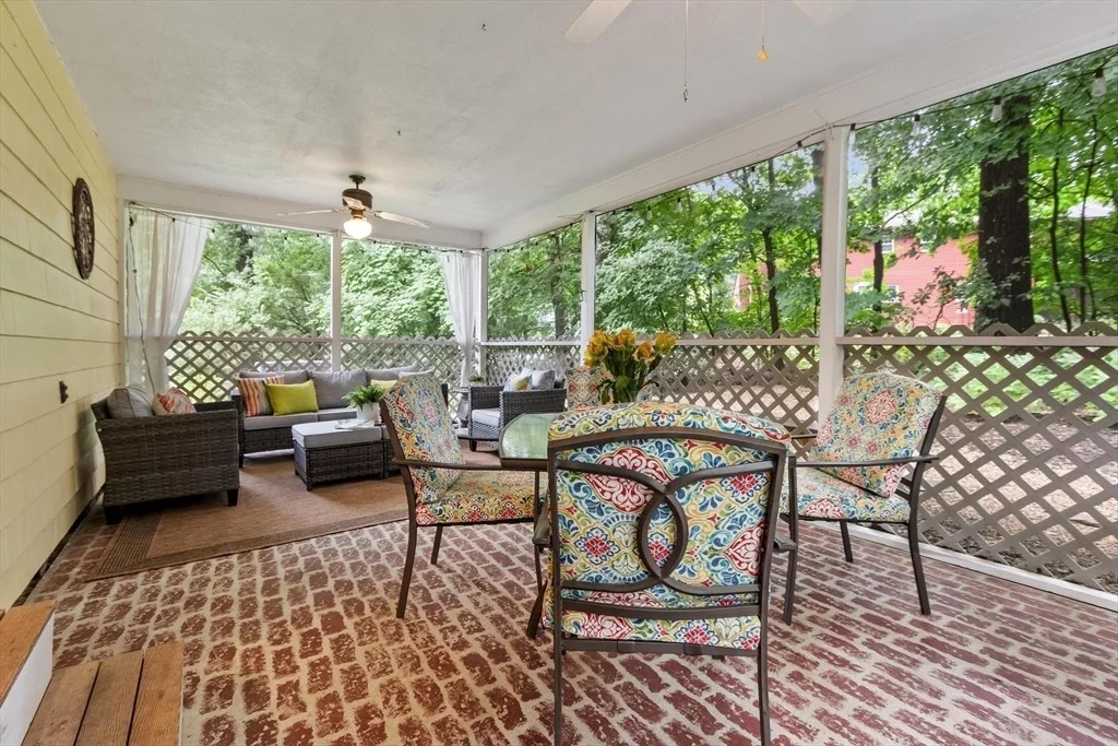 Photo of 5 Myrtle Dr