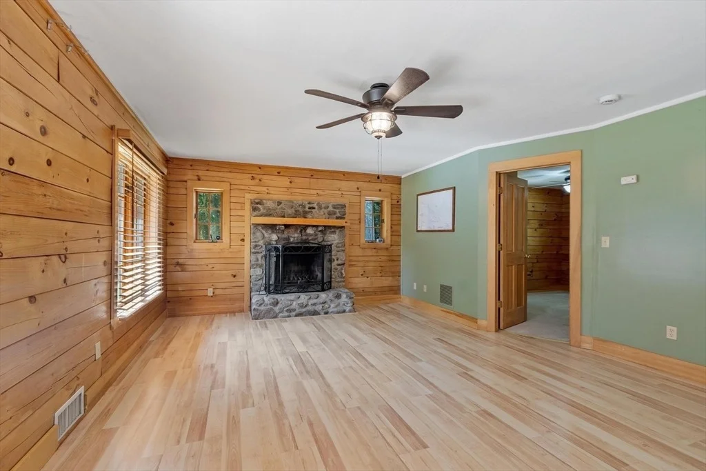Photo of 134 Rindge State Road