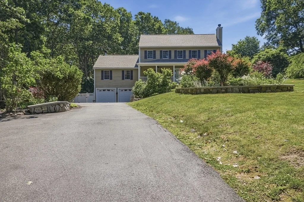 Photo of 2 Towne Hill Road
