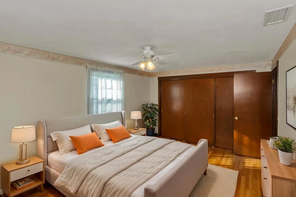 Photo of 309 Island Pond Rd