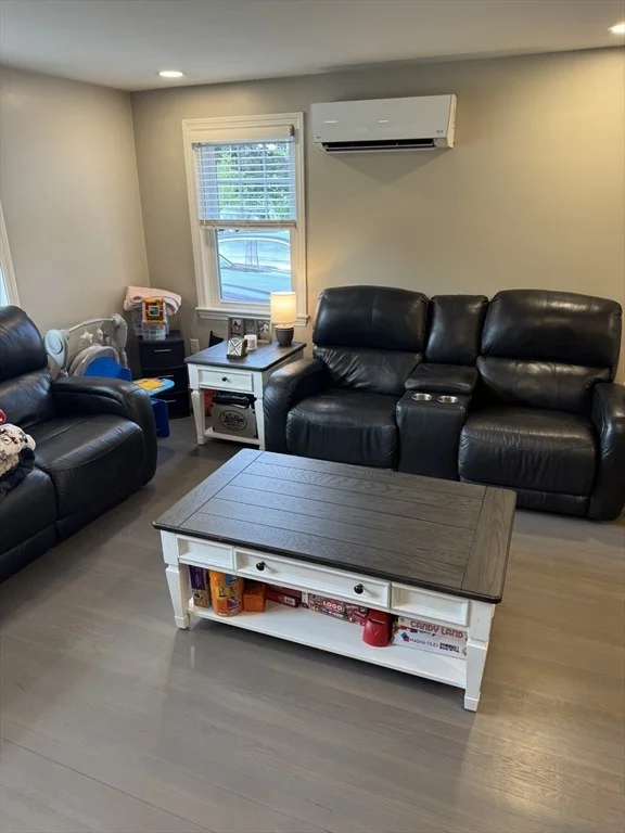 Photo of 31 Mckenney Cir