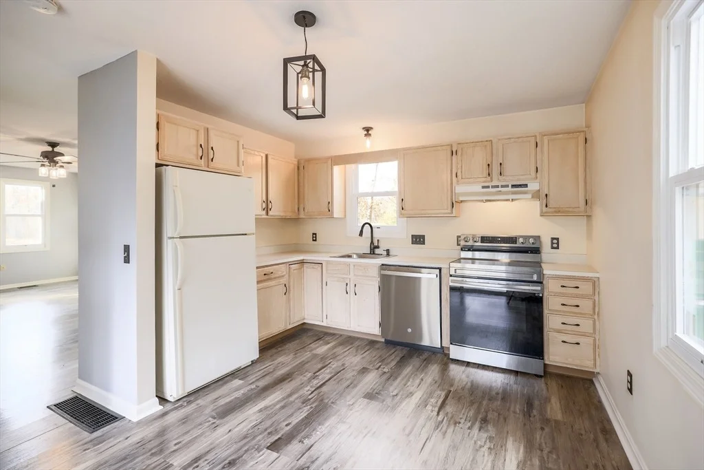 Photo of 29 Arland Dr