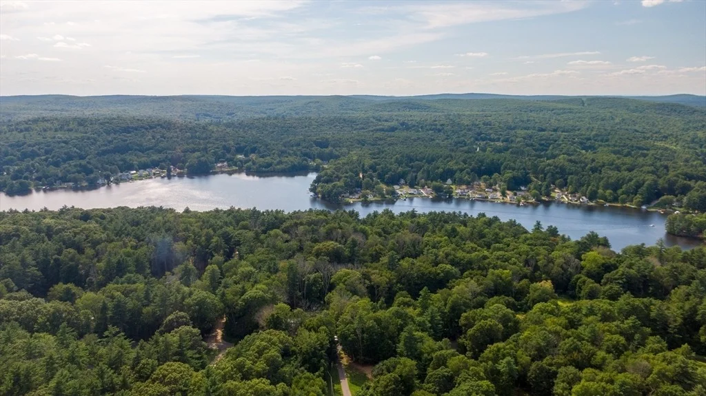 Photo of 64 Leno Rd