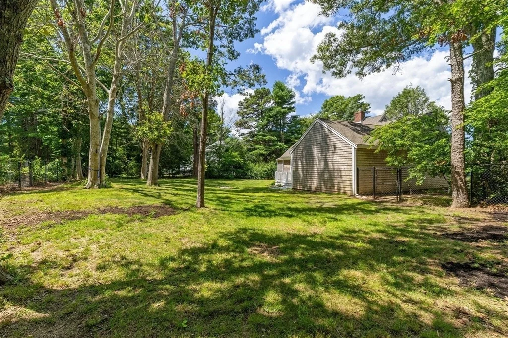 Photo of 15 Melissa Ave