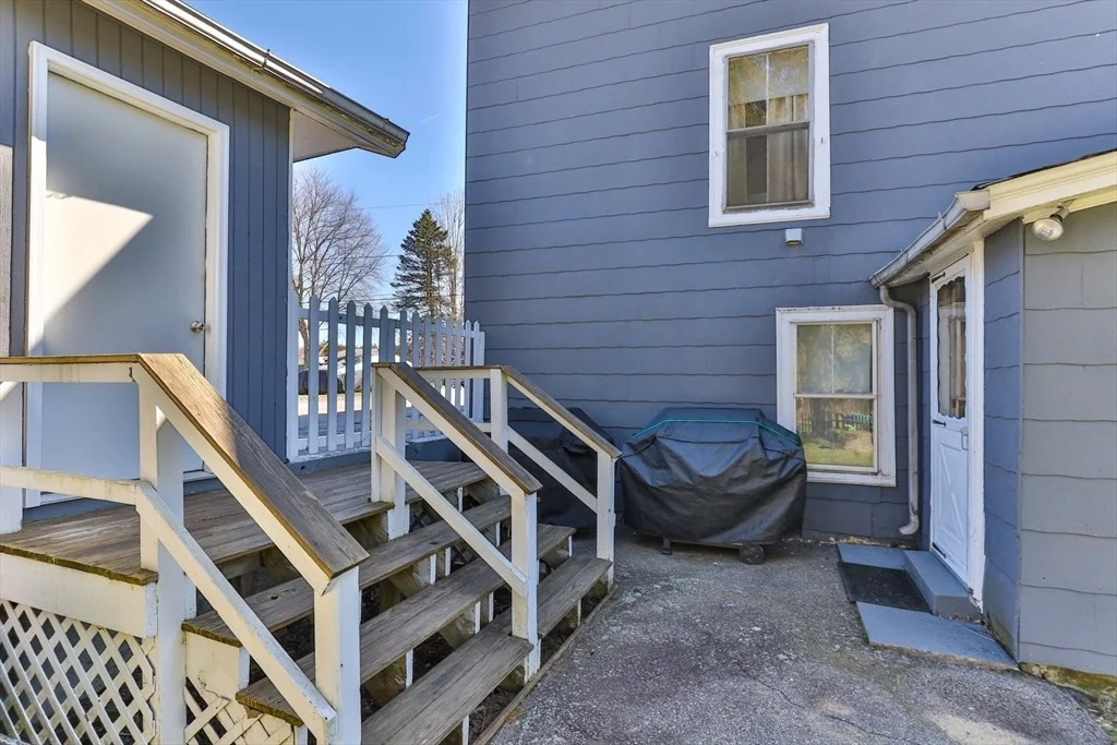 Photo of 112 King St