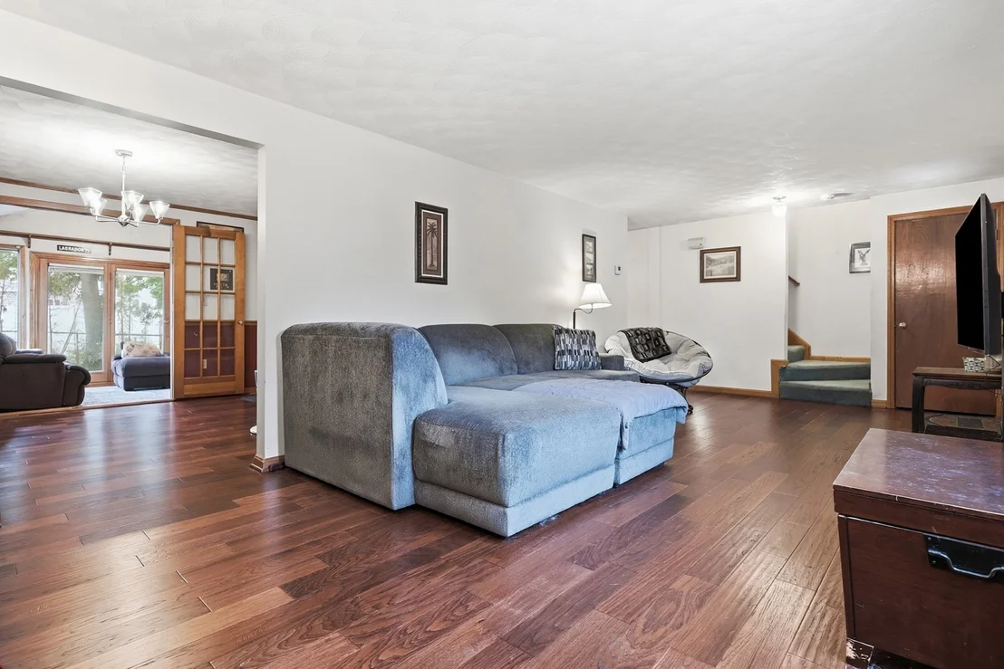 Photo of 34 Oak Knoll Rd