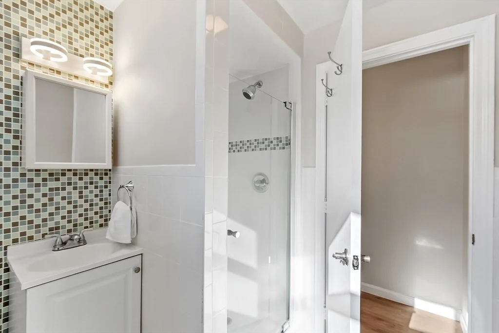 Photo of 4 Saint James Cir