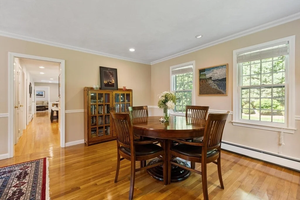 Photo of 19 Lincoln Dr