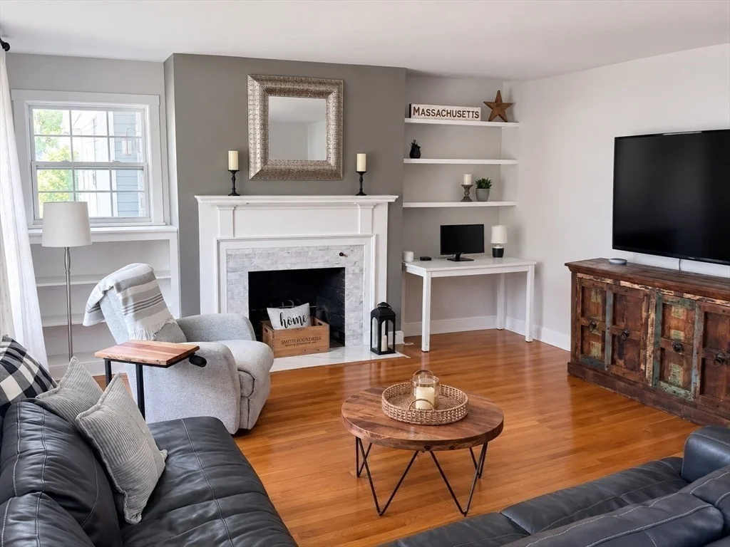 Photo of 100 Sutton Hill Rd