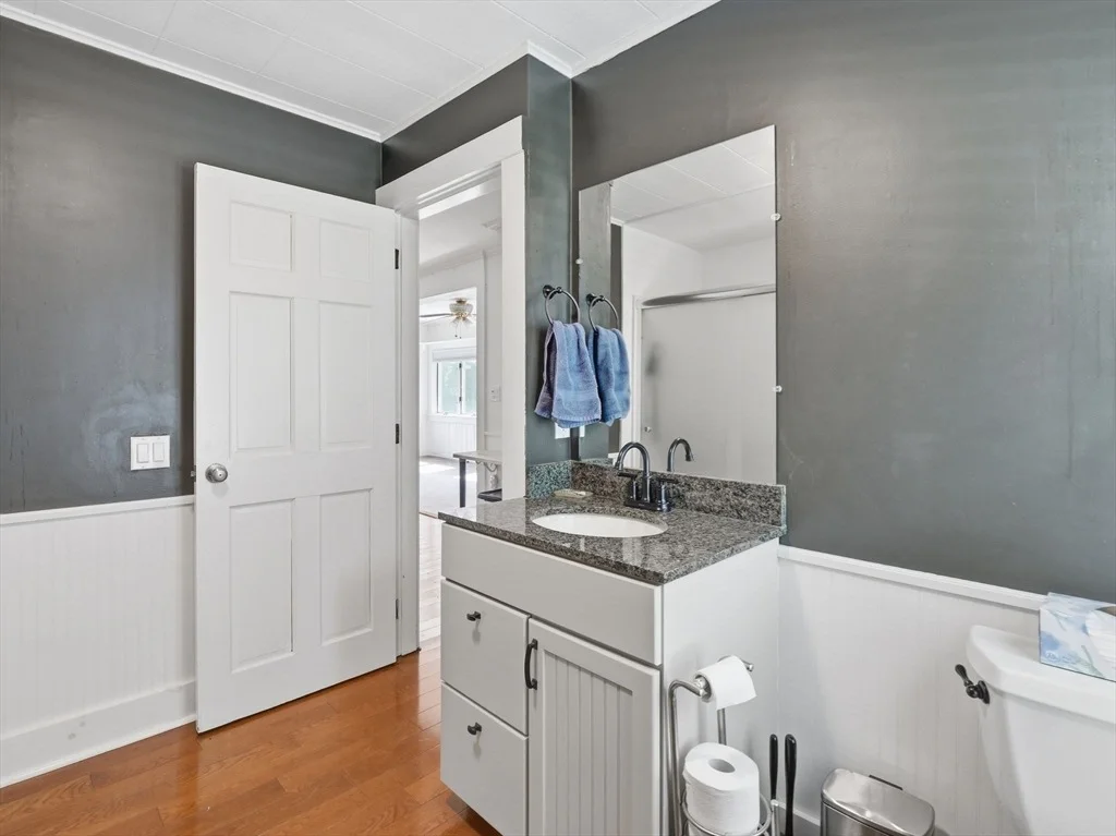 Photo of 98 Walnut St