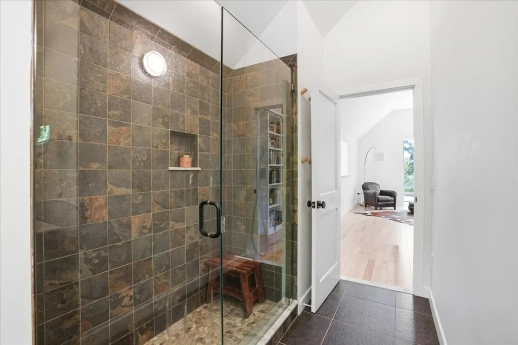 Photo of 108 Kilby St