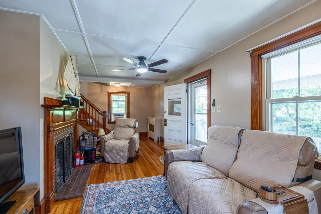 Photo of 6 Hillcrest Rd
