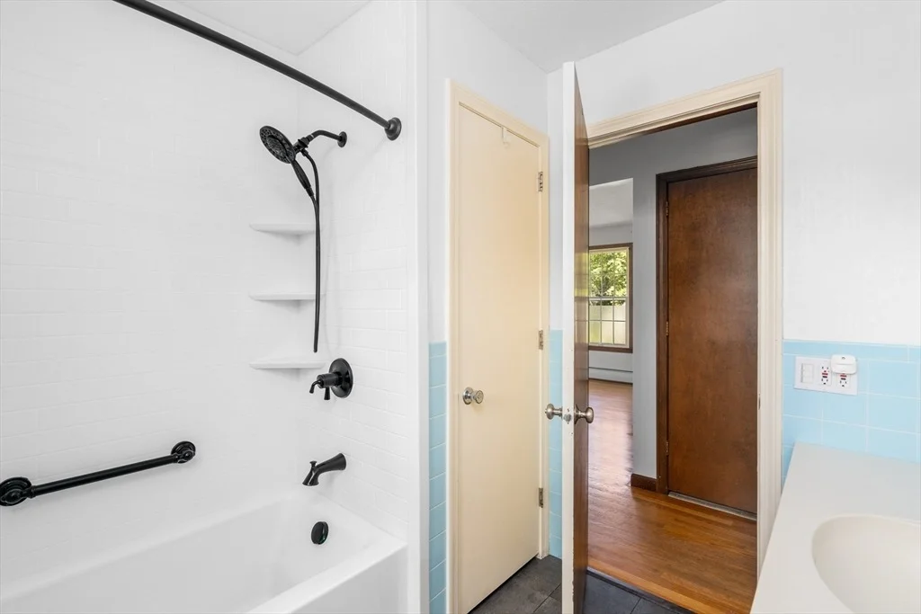 Photo of 9 Sandra Rd