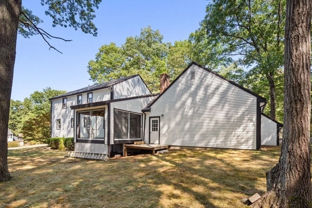 Photo of 28 Colonial Way