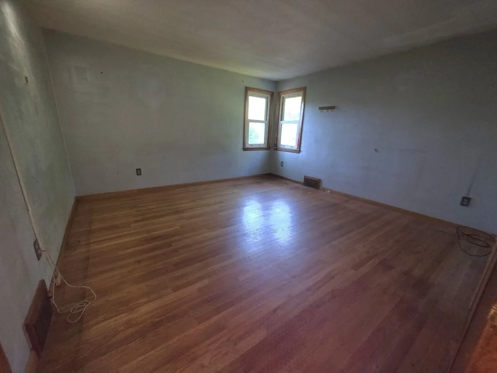 Photo of 20 Deborah St