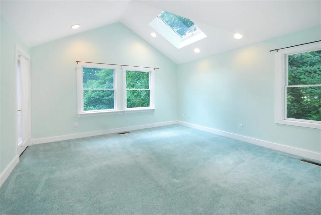 Photo of 297 Laws Brook Rd