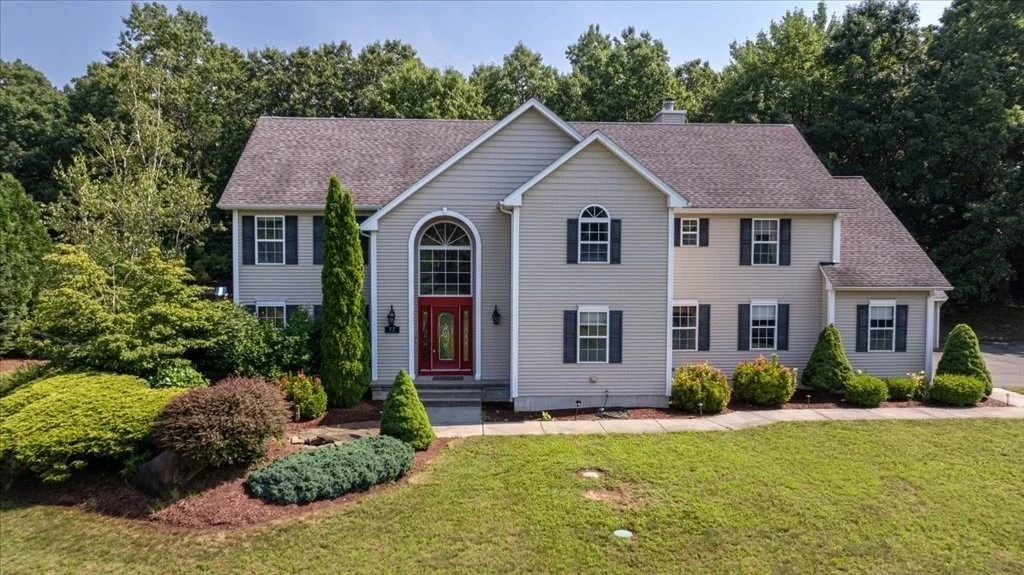Photo of 77 Cheryl Cir