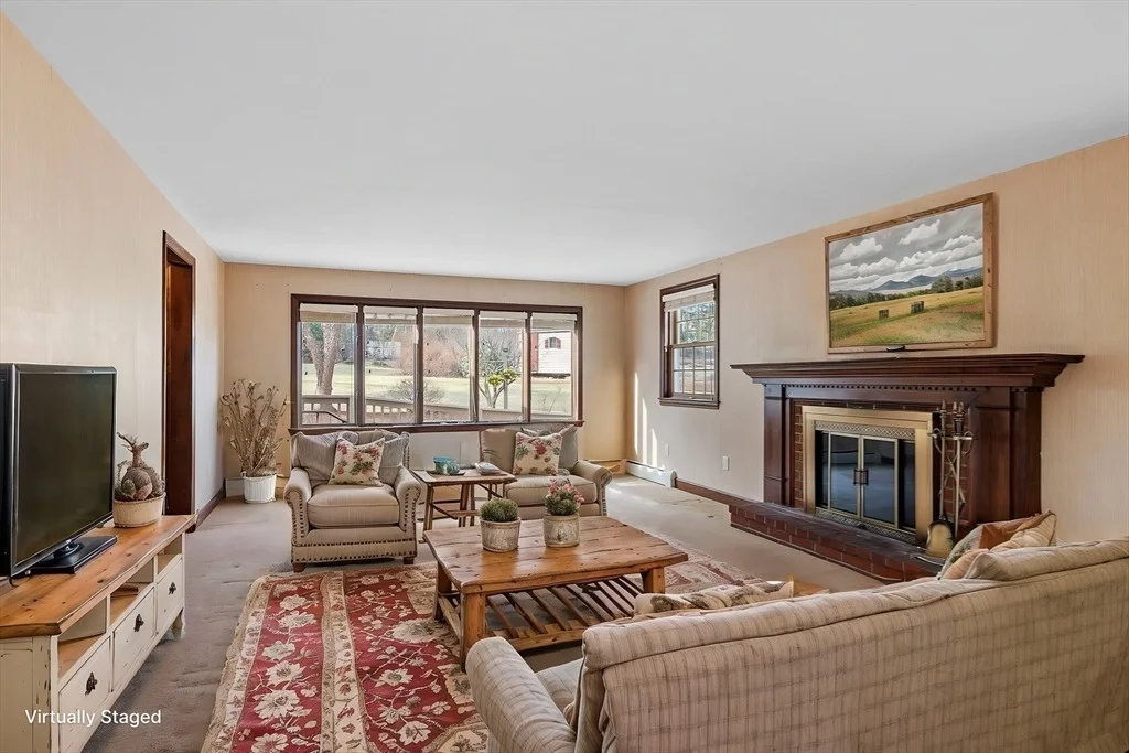 Photo of 144 Marblehead Street
