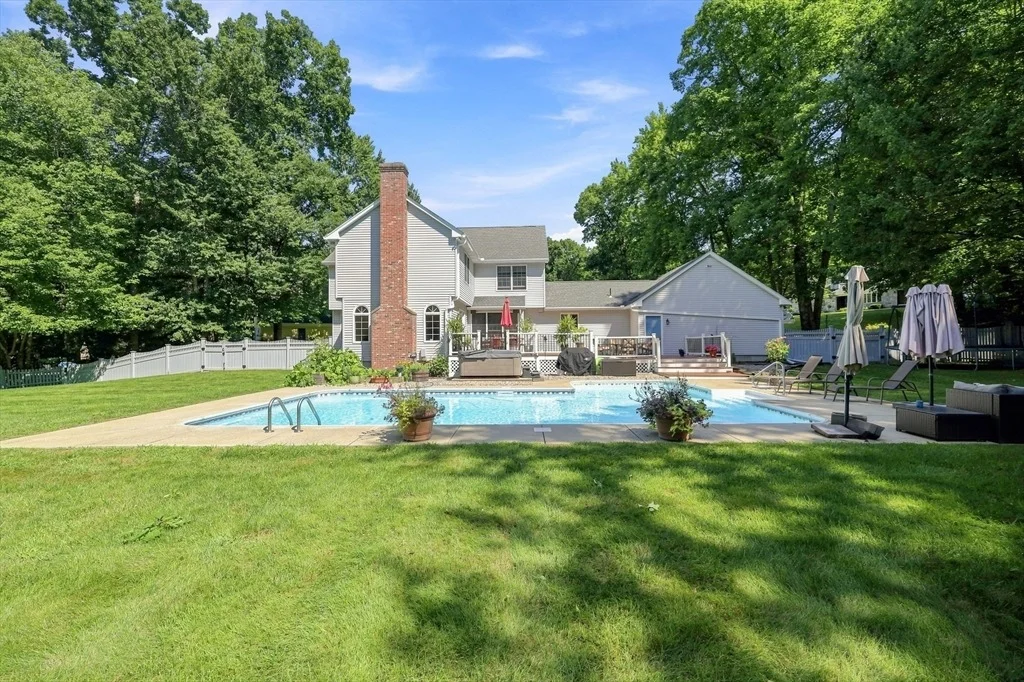 Photo of 7 Deer Run Dr