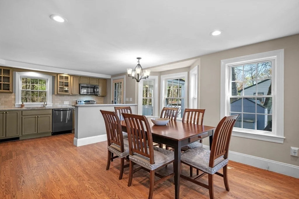 Photo of 18 Cedarcrest Rd