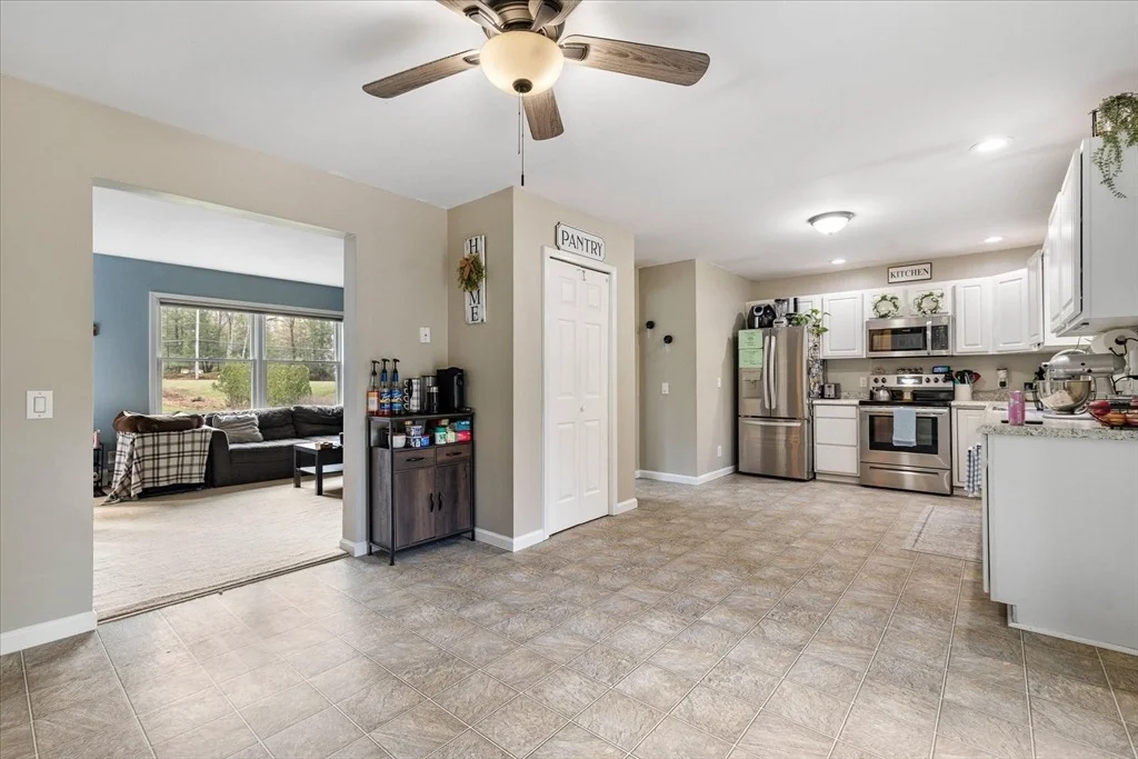 Photo of 84 Baptist Common Rd