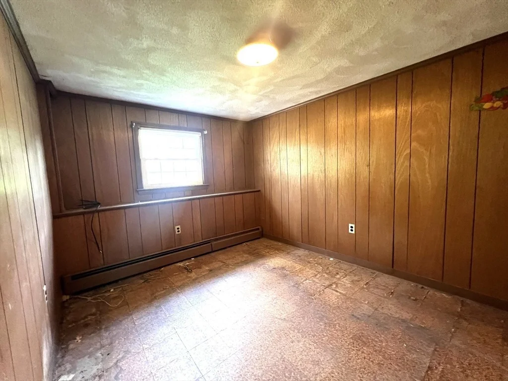 Photo of 31 Dix Rd Ext