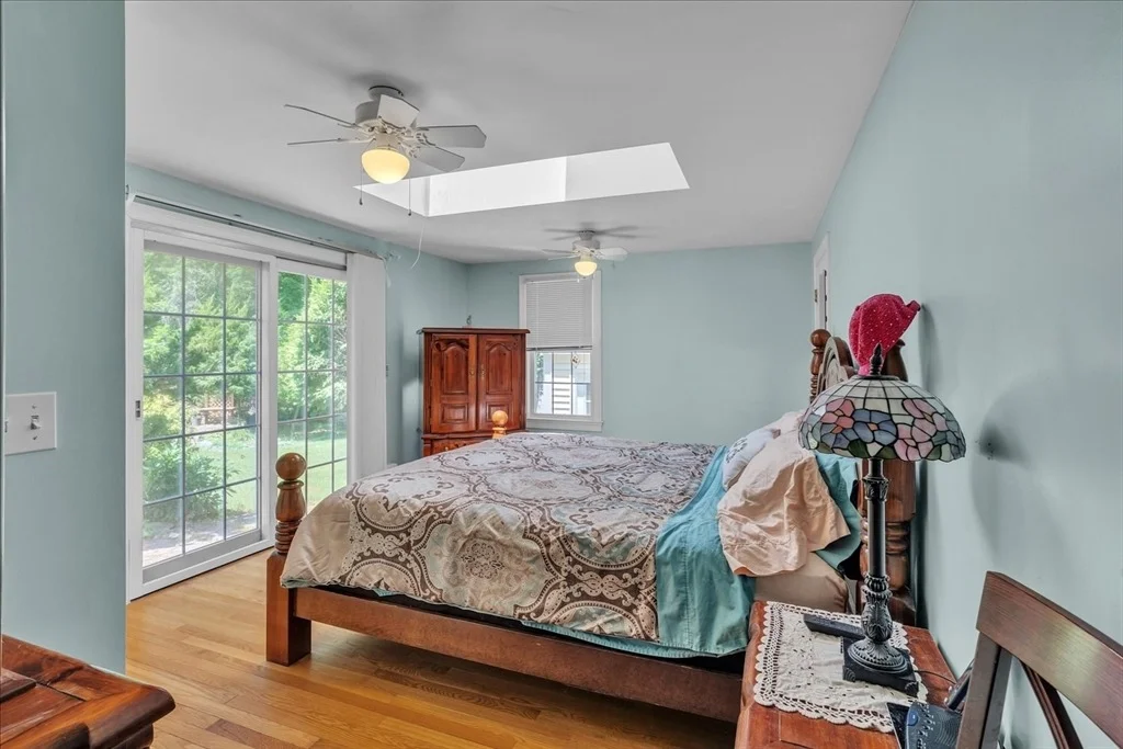 Photo of 33 Dean St.