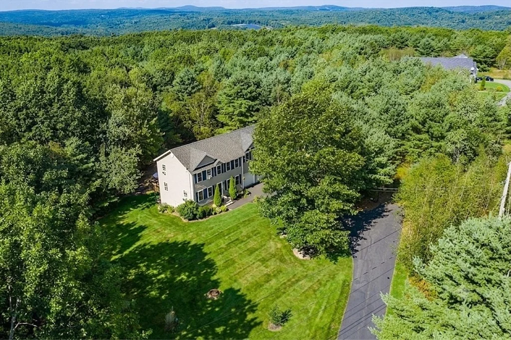 Photo of 93 N Common Rd
