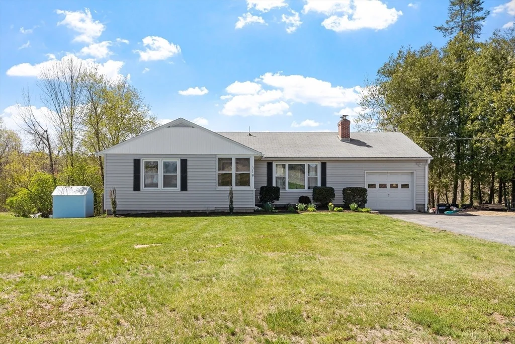 Photo of 319 Chase Road