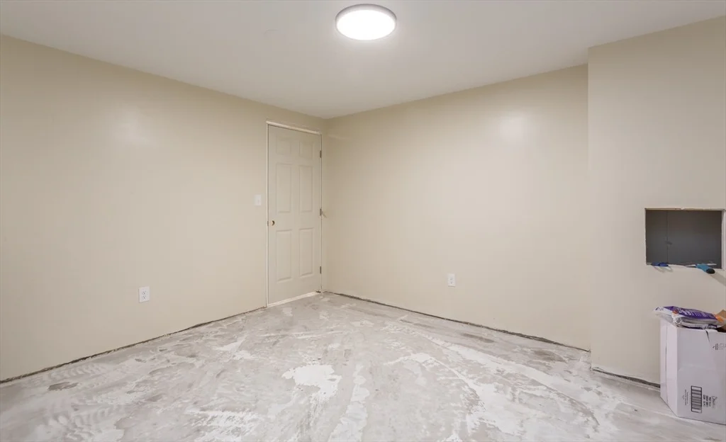 Photo of 590 Front St