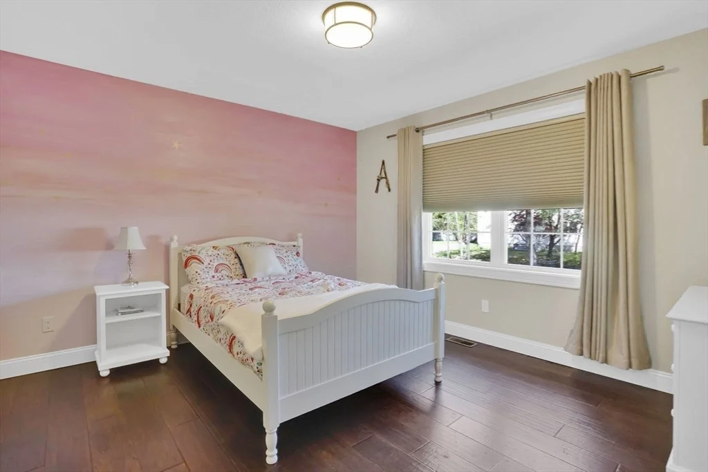 Photo of 109 Booth St